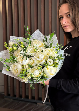 NO. 108. Bouquet with peonies and lisianthuses