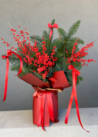 NO. 120. Bouquet with Christmas Tree and Ilex