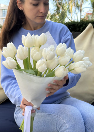 NO. 40. Bouquet of White Tulips